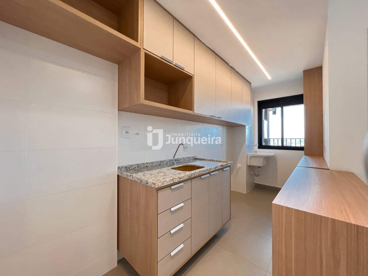 Apartamento à venda no Novam New Life, 2 quartos, sendo 2 suítes, 2 vagas, no bairro Nova América em Piracicaba - SP