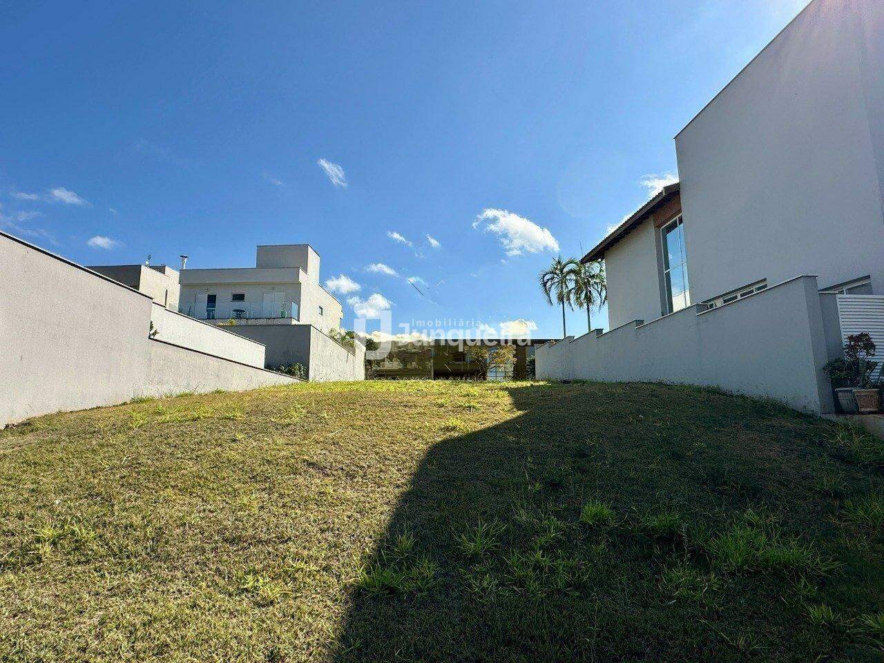 Terreno em Condomínio à venda no Villa D'Aquila, no bairro Villa D'áquila em Piracicaba - SP