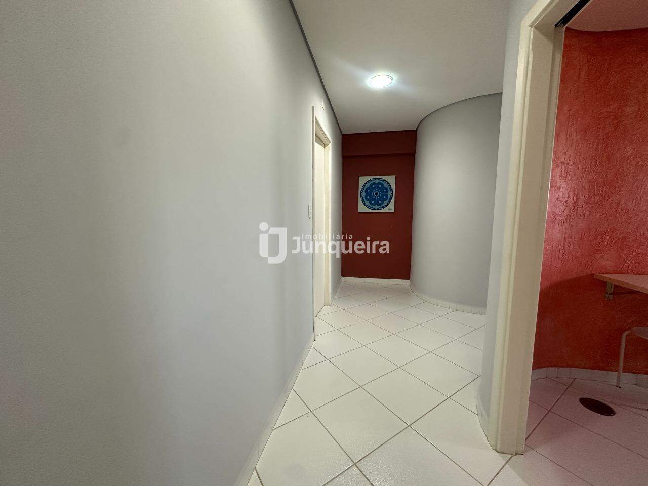 Sala Comercial à venda, 1 vaga, no bairro Vila Monteiro em Piracicaba - SP