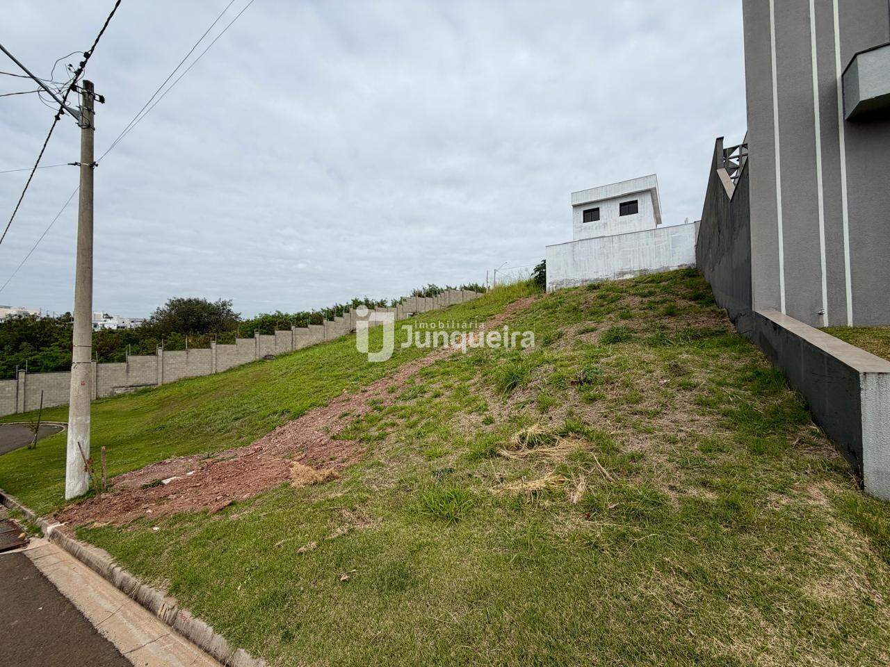 Terreno em Condomínio à venda no Soleil , no bairro Soleil em Piracicaba - SP