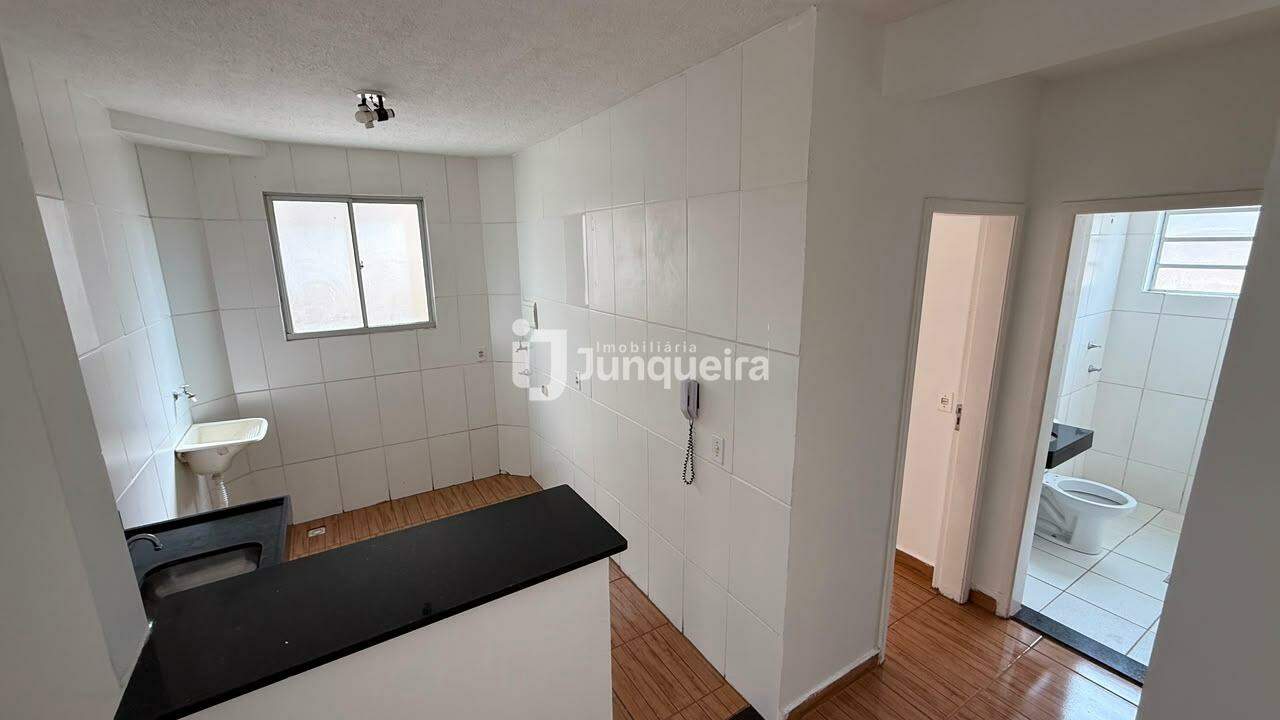 Apartamento para alugar no Clube Parque Paradiso, 2 quartos, 1 vaga, no bairro Santa Terezinha em Piracicaba - SP
