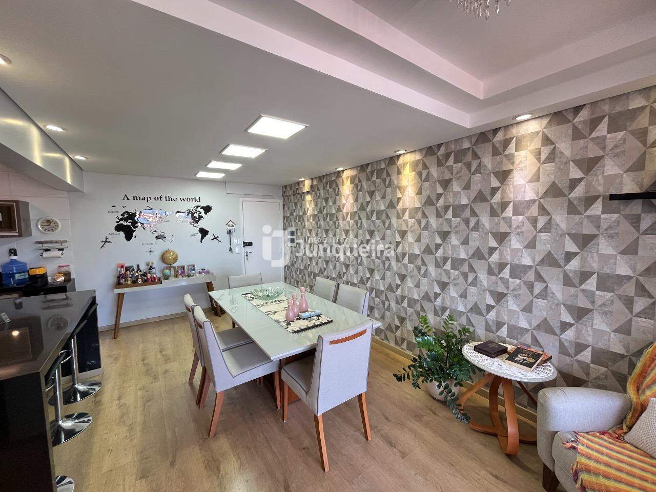 Apartamento à venda no Higienópolis, 2 quartos, sendo 1 suíte, 2 vagas, no bairro Higienópolis em Piracicaba - SP