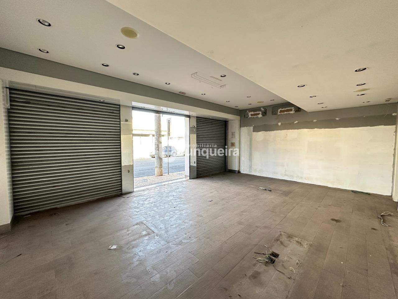 Prédio Comercial à venda, no bairro Vila Rezende em Piracicaba - SP