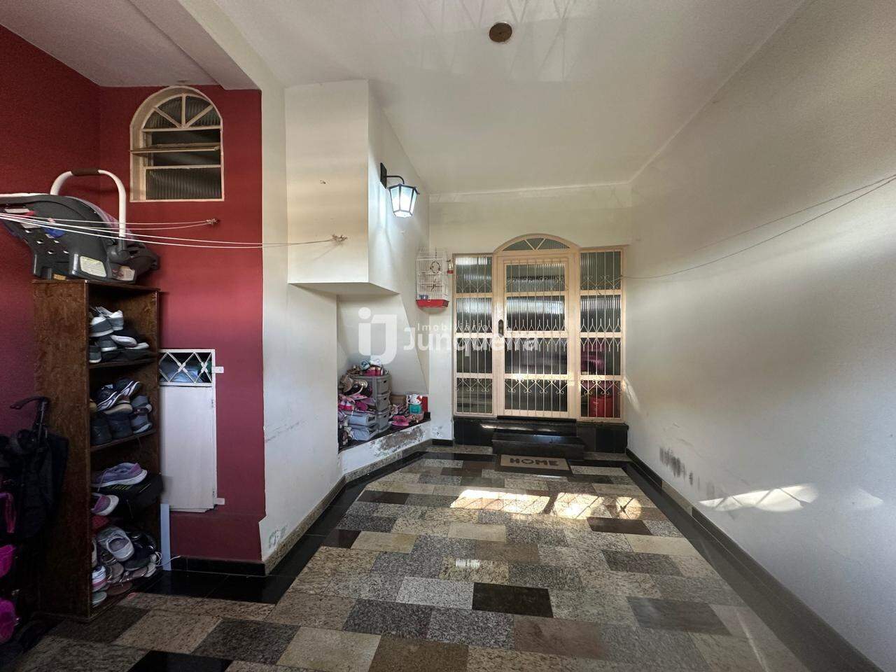Casa à venda, 3 quartos, 1 vaga, no bairro Cidade Alta em Piracicaba - SP
