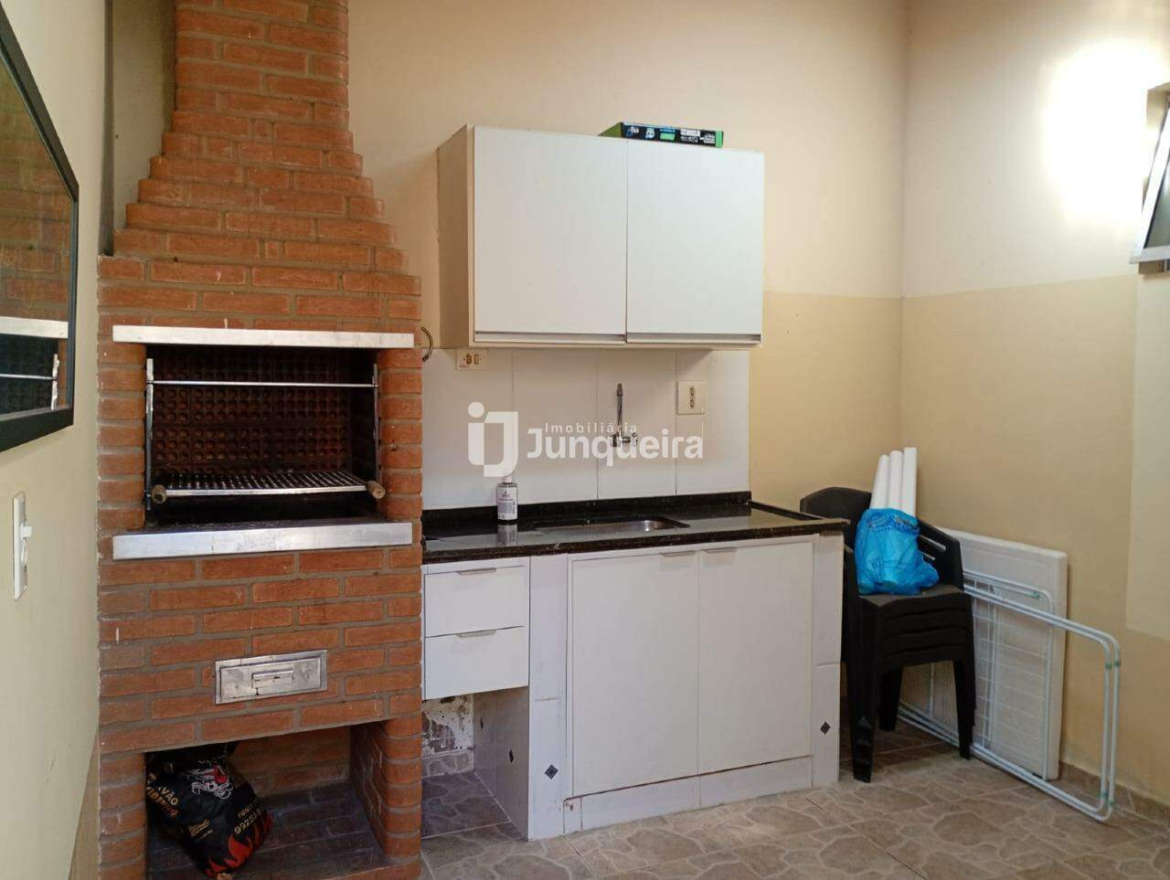 Casa à venda, 2 quartos, sendo 1 suíte, 2 vagas, no bairro Piracicamirim em Piracicaba - SP