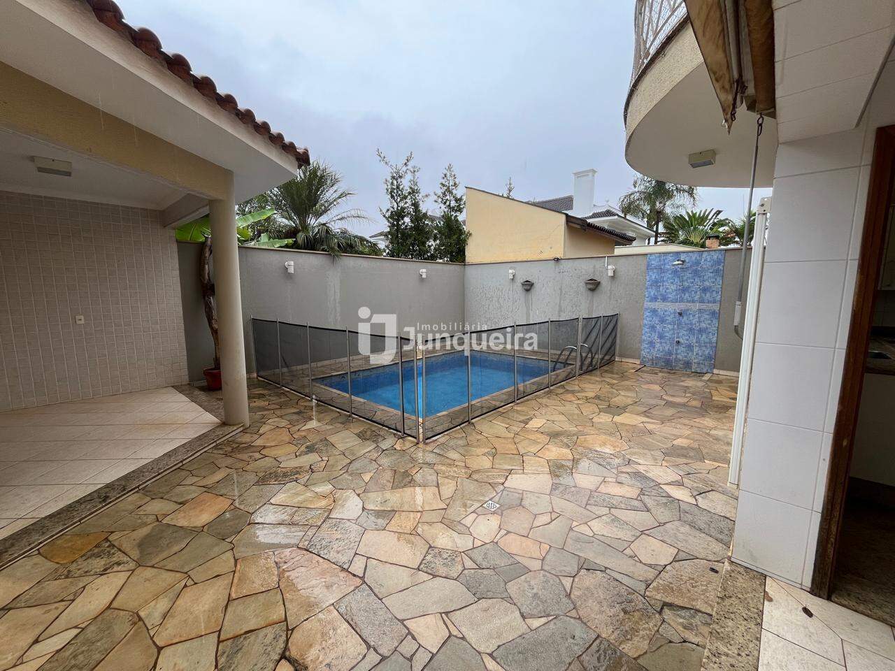Casa em Condomínio para alugar no Terras de Piracicaba III , 3 quartos, sendo 3 suítes, 2 vagas, no bairro Terras de Piracicaba III em Piracicaba - SP
