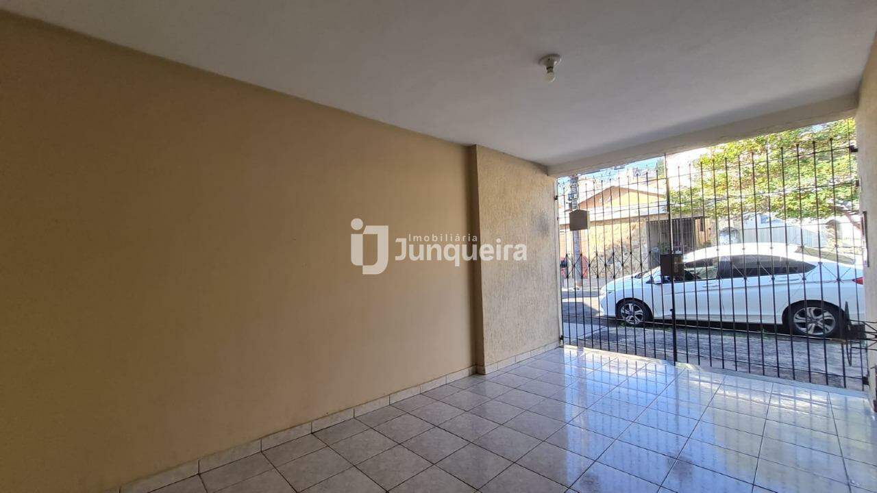 Casa para alugar, 2 quartos, 1 vaga, no bairro Jaraguá em Piracicaba - SP