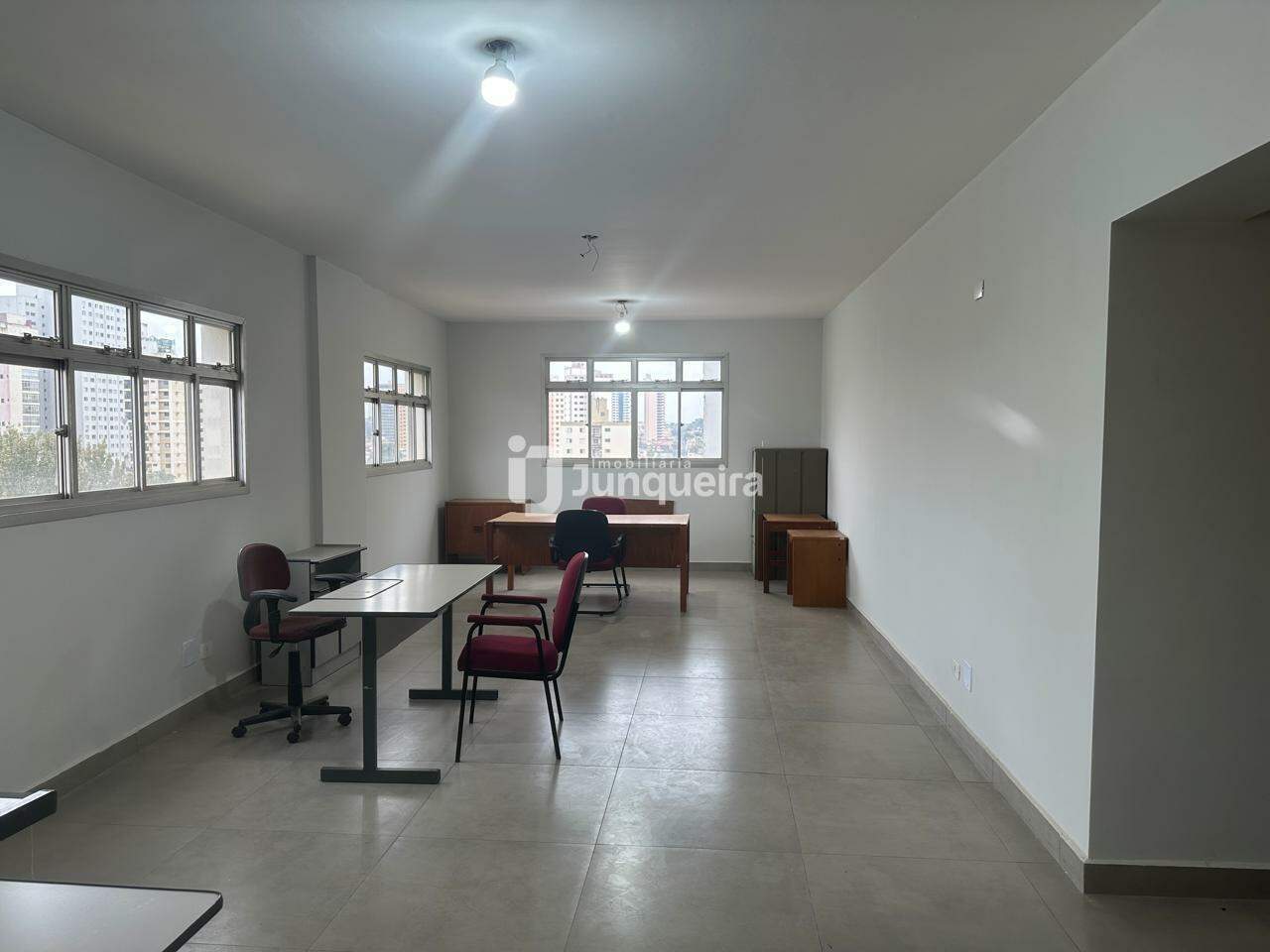Sala Comercial para alugar, no bairro Centro em Piracicaba - SP