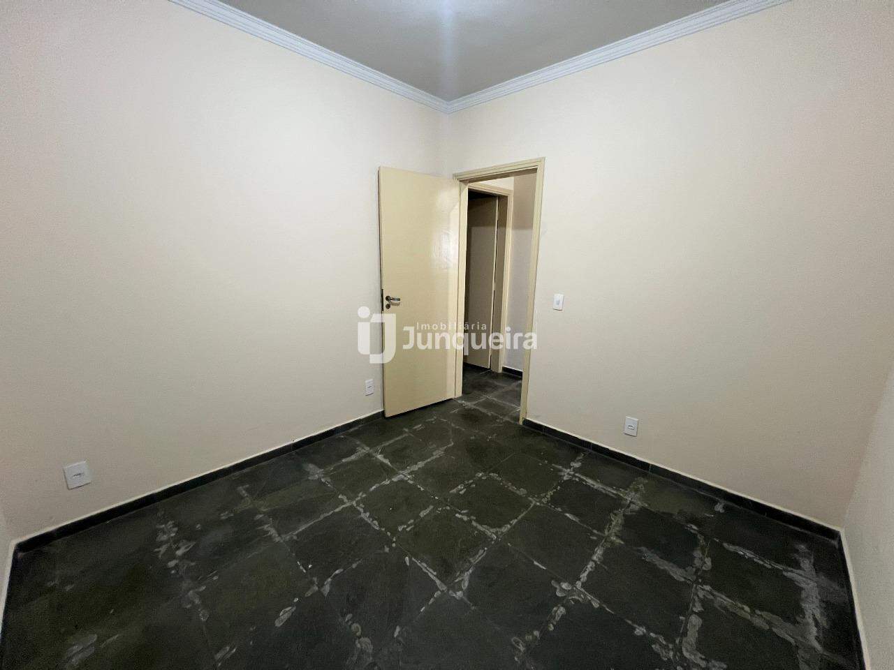 Casa para alugar, 3 quartos, sendo 1 suíte, 3 vagas, no bairro Loteamento Santa Rosa em Piracicaba - SP