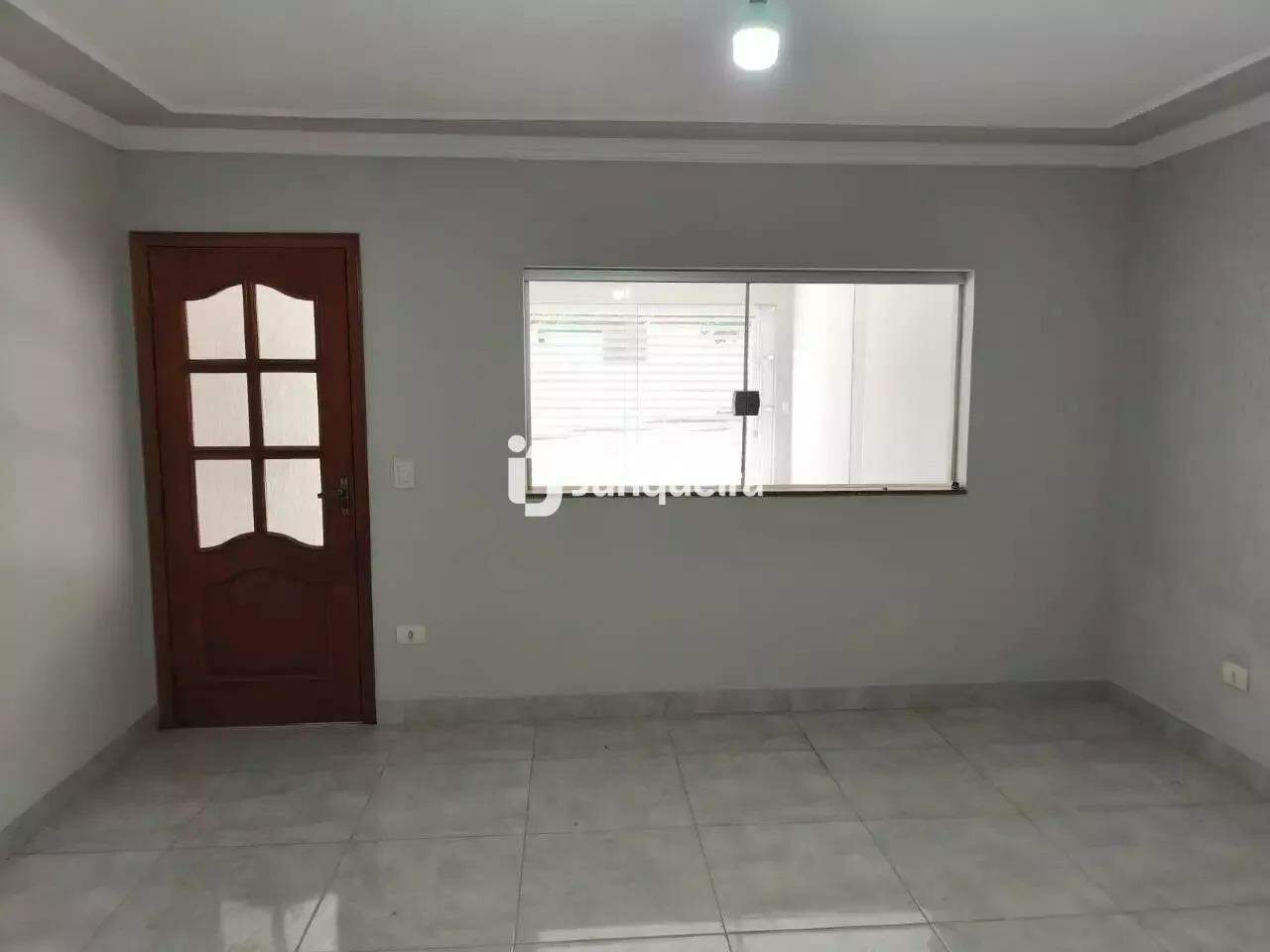 Casa para alugar, 3 quartos, sendo 1 suíte, 2 vagas, no bairro Santo Antonio em Rio das Pedras - SP