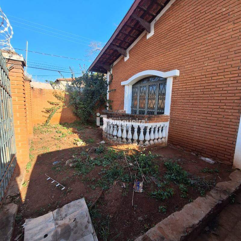 Casa à venda, 3 quartos, sendo 1 suíte, 5 vagas, no bairro Piracicamirim em Piracicaba - SP