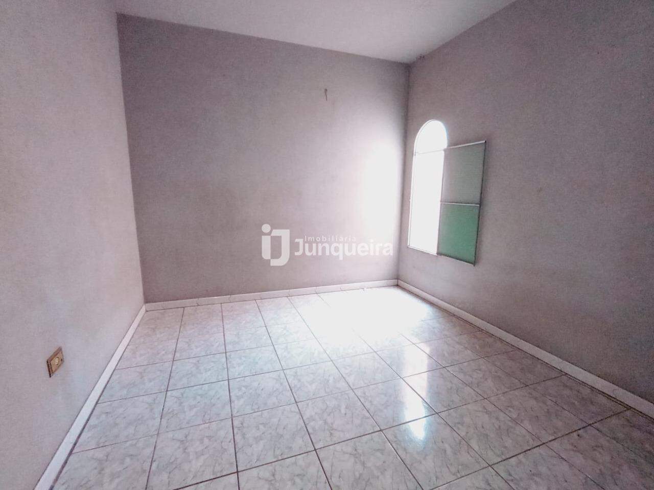 Casa à venda, 3 quartos, 3 vagas, no bairro Jardim Maria Claudia em Piracicaba - SP
