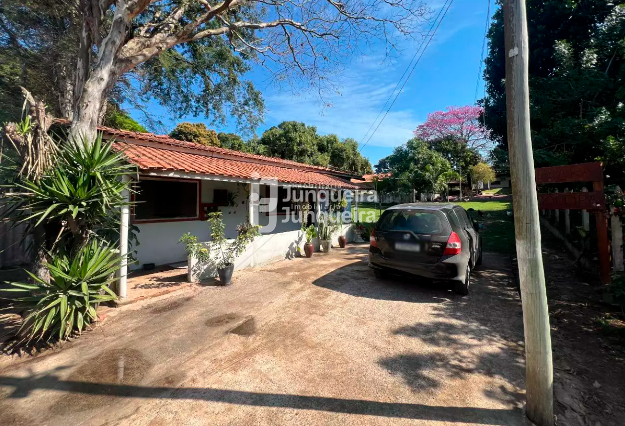 Chácara para alugar, 4 quartos, sendo 1 suíte, 10 vagas, no bairro Volta Grande em Piracicaba - SP