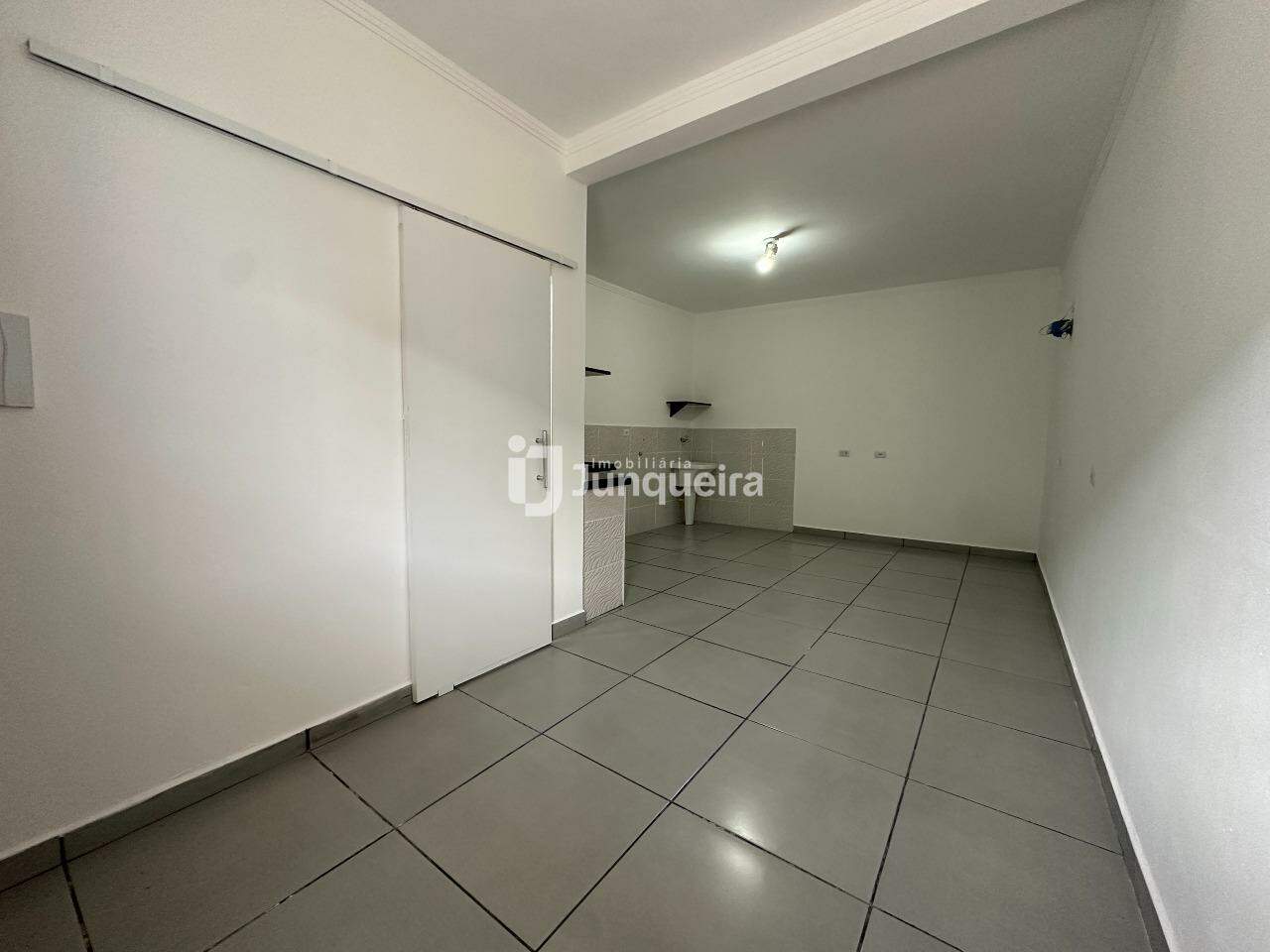 Kitnet para alugar, 1 quarto, 1 vaga, no bairro Residencial Portal da Água Branca em Piracicaba - SP