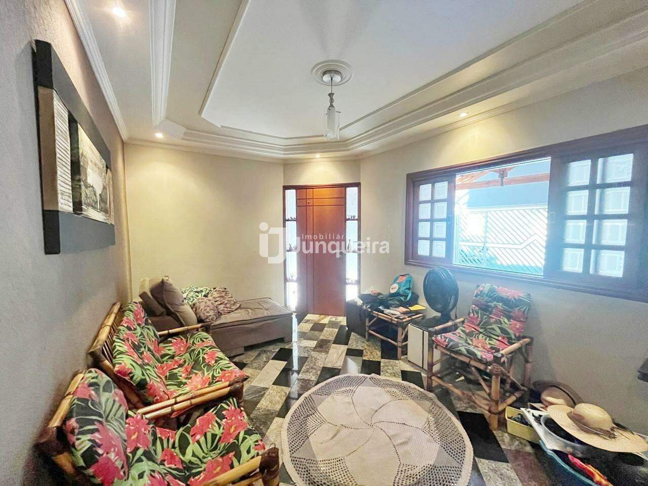 Casa à venda, 2 quartos, 2 vagas, no bairro Conjunto Residencial Mário Dedini em Piracicaba - SP