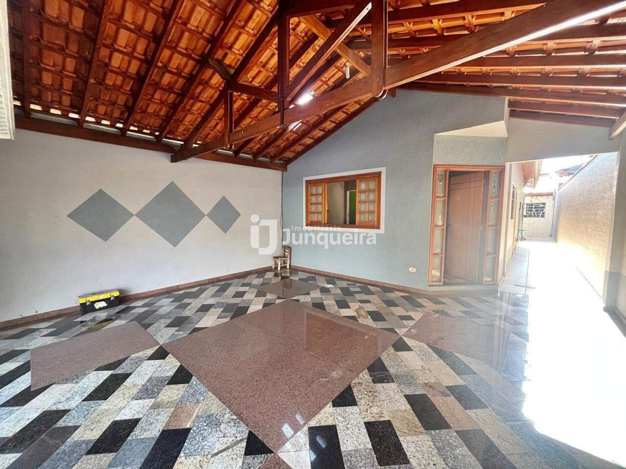 Casa à venda, 2 quartos, 2 vagas, no bairro Conjunto Residencial Mário Dedini em Piracicaba - SP