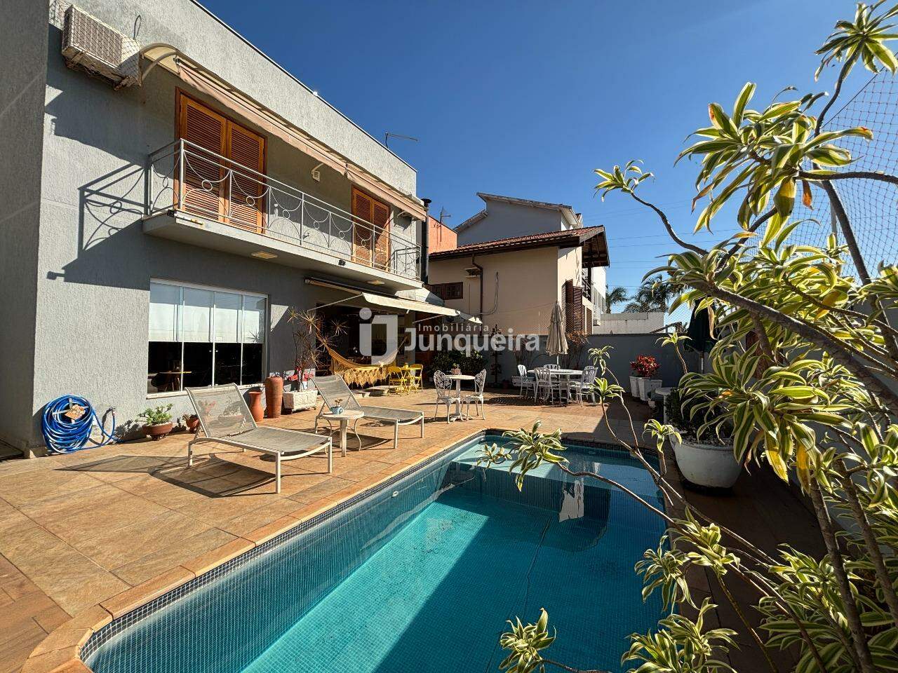 Casa em Condomínio à venda no Terras de Piracicaba III , 3 quartos, sendo 3 suítes, 4 vagas, no bairro Terras de Piracicaba III em Piracicaba - SP