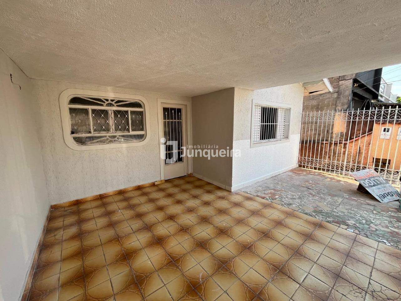 Casa para alugar, 3 quartos, 1 vaga, no bairro Jardim Glória em Piracicaba - SP