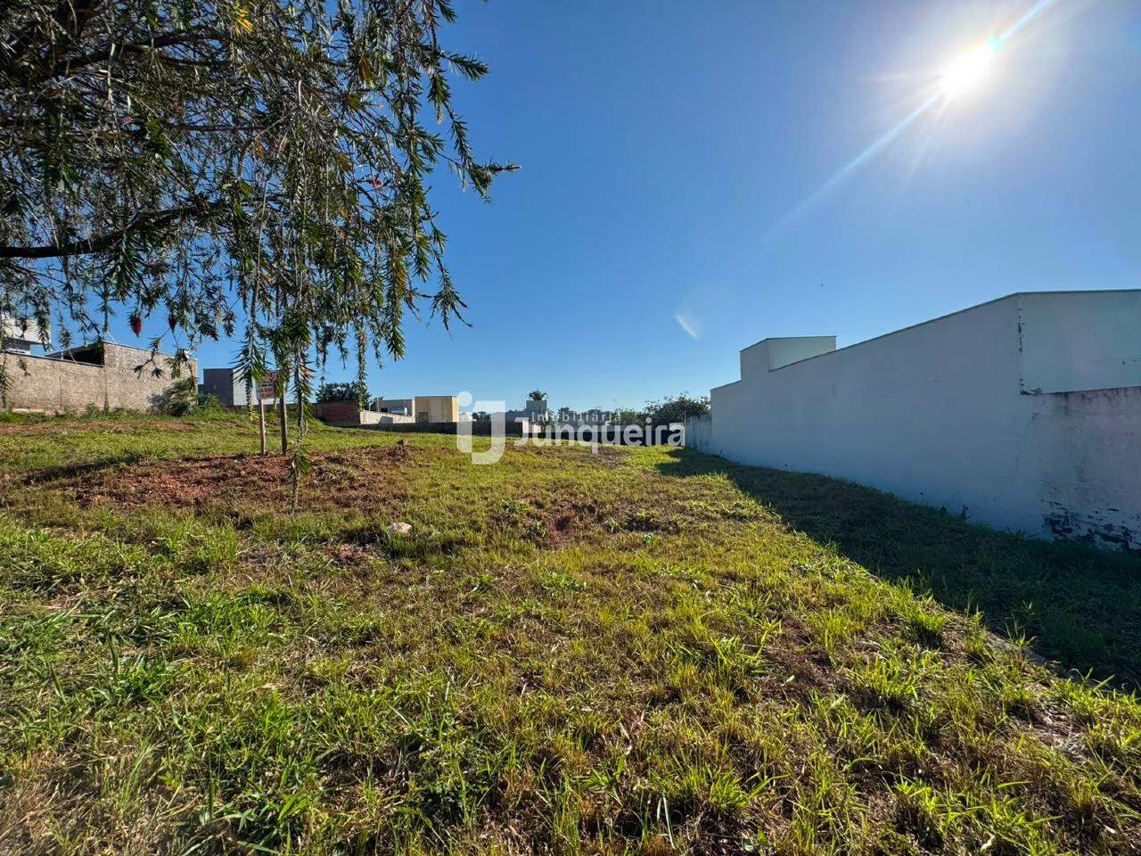 Terreno à venda, no bairro Residencial Alto da Boa Vista em Piracicaba - SP