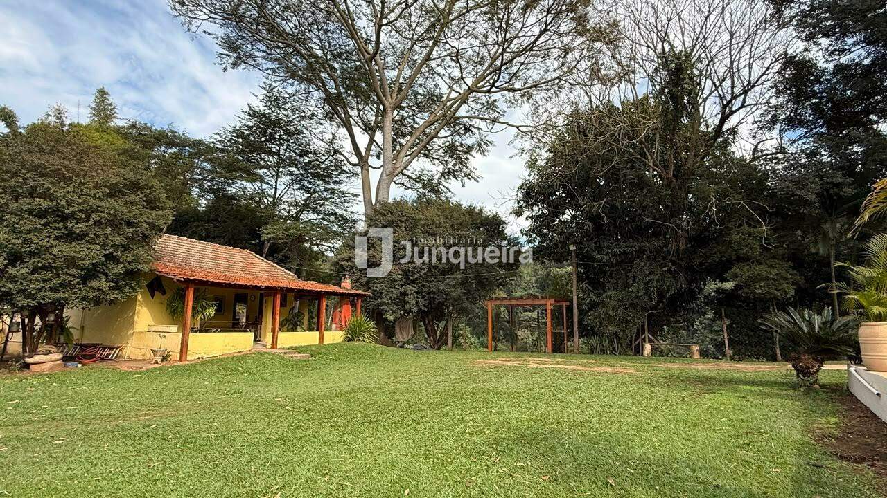 Chácara para alugar, 3 quartos, 4 vagas, no bairro Itaperu em Piracicaba - SP