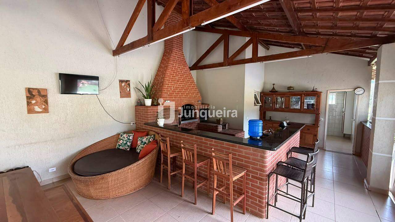 Chácara para alugar, 3 quartos, 4 vagas, no bairro Itaperu em Piracicaba - SP