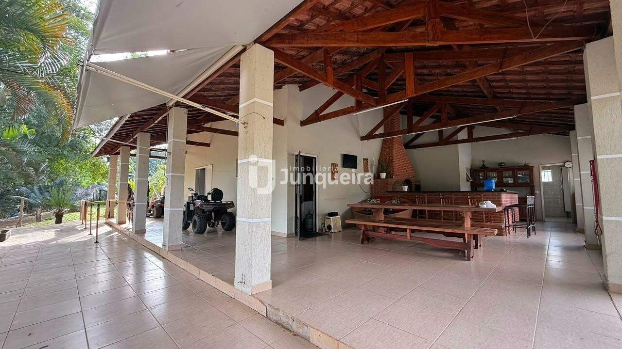 Chácara para alugar, 3 quartos, 4 vagas, no bairro Itaperu em Piracicaba - SP
