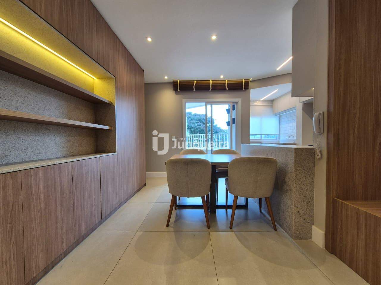 Apartamento à venda no Villa Serena, 2 quartos, sendo 1 suíte, 2 vagas, no bairro Jardim Califórnia em Piracicaba - SP