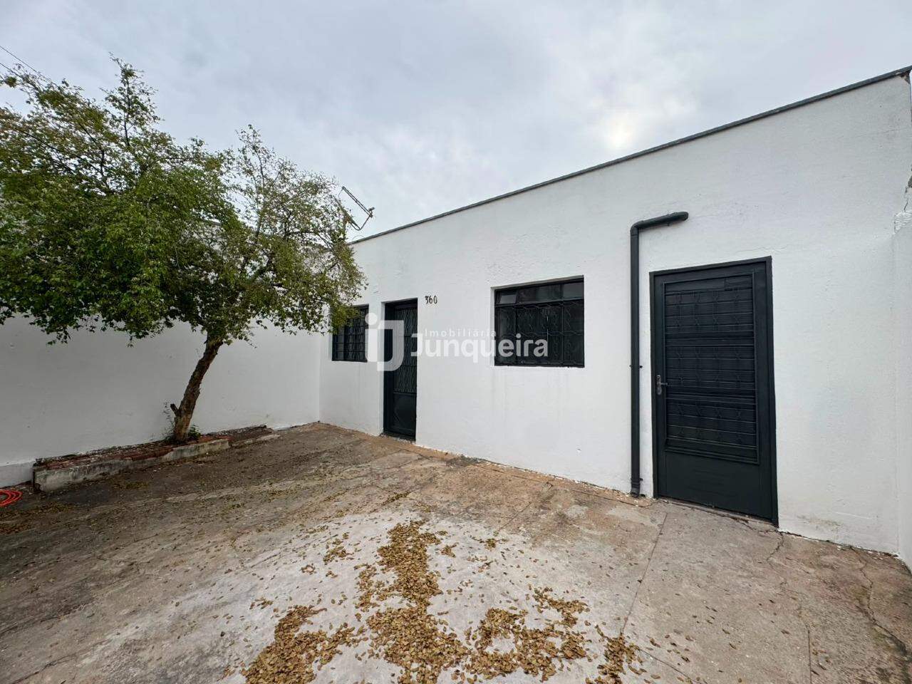 Casa à venda, 2 quartos, 2 vagas, no bairro Santa Terezinha em Piracicaba - SP