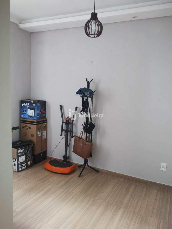 Apartamento à venda no Piazza Brasile, 2 quartos, 1 vaga, no bairro Campestre em Piracicaba - SP