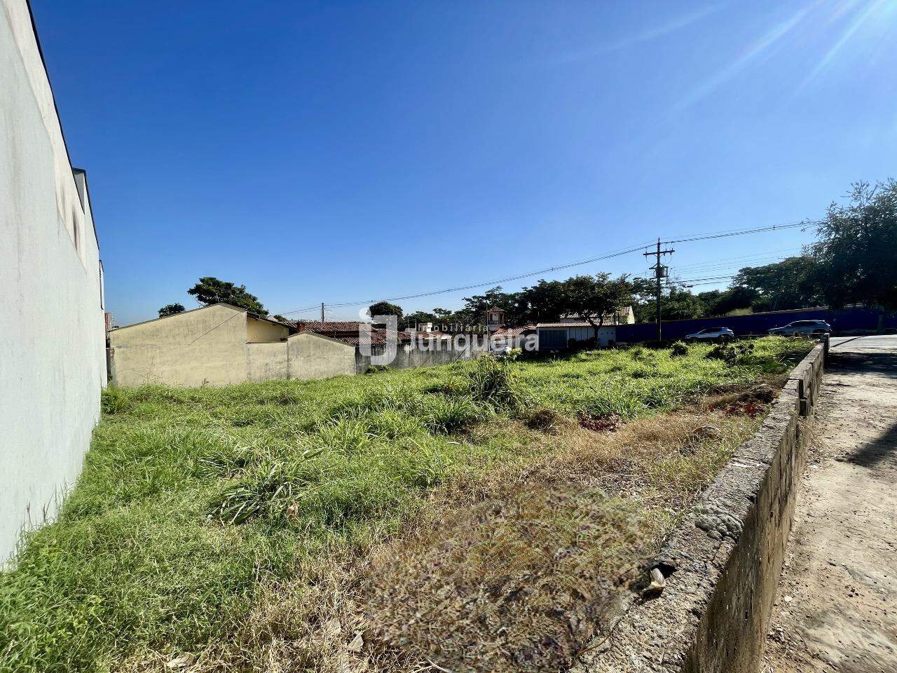 Terreno à venda, no bairro Castelinho em Piracicaba - SP
