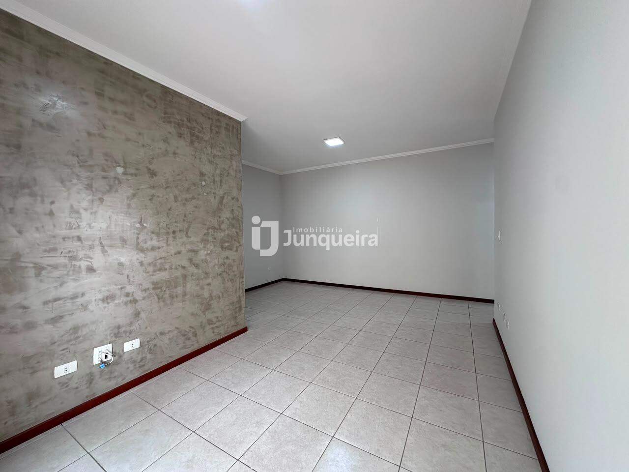 Apartamento à venda no Edifício Damasco, 2 quartos, sendo 1 suíte, 2 vagas, no bairro Centro em Piracicaba - SP