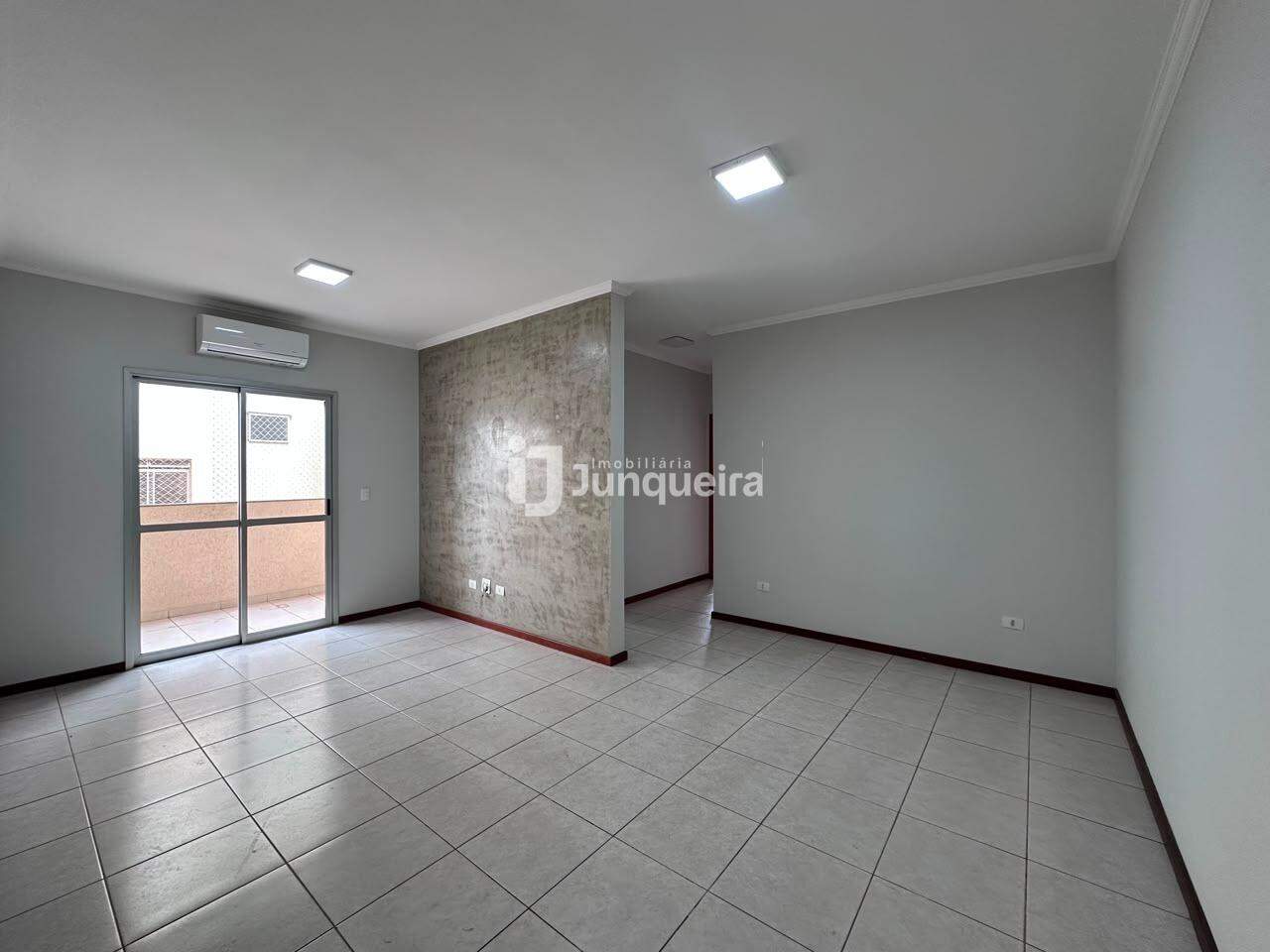 Apartamento à venda no Edifício Damasco, 2 quartos, sendo 1 suíte, 2 vagas, no bairro Centro em Piracicaba - SP