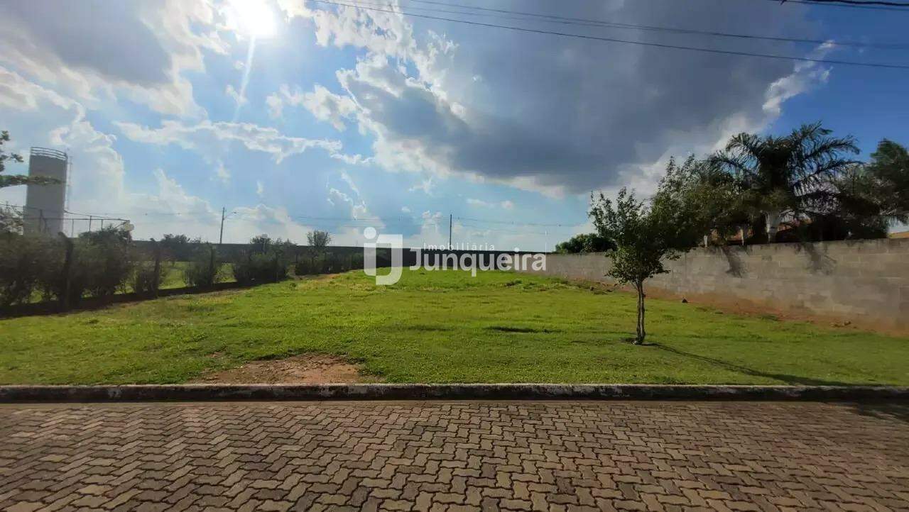 Terreno em Condomínio à venda no Vivenda do Sol, no bairro Residencial Vivenda do Sol em Rio das Pedras - SP