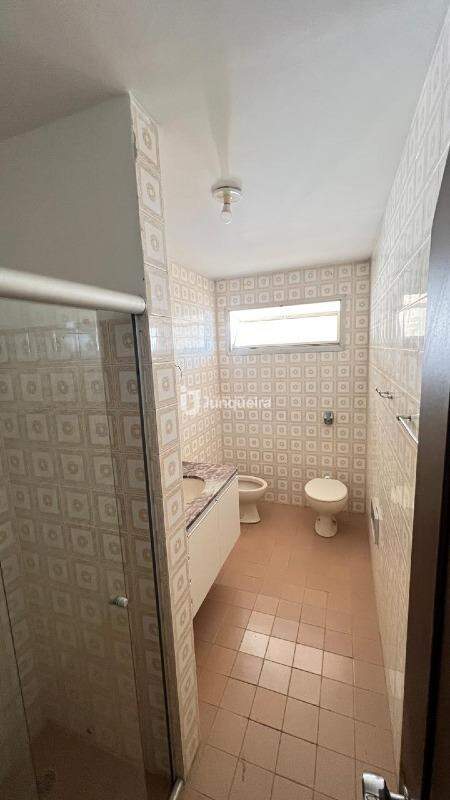 Apartamento à venda no Edifício Jorge César Vargas, 3 quartos, sendo 1 suíte, 1 vaga, no bairro Centro em Piracicaba - SP