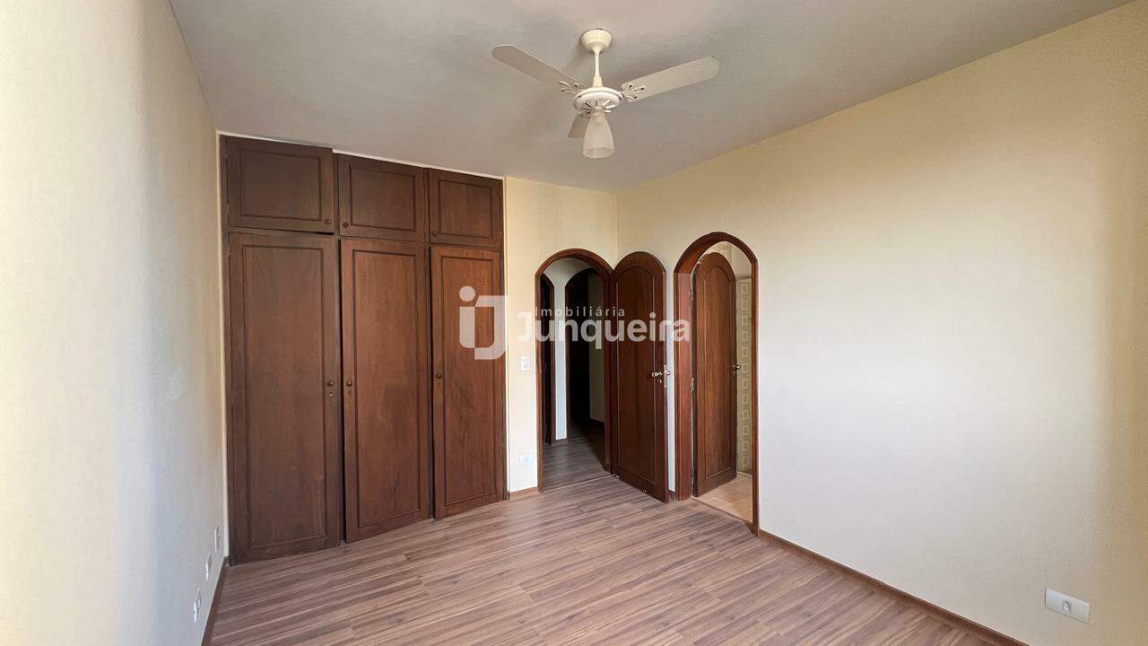 Apartamento à venda no Edifício Jorge César Vargas, 3 quartos, sendo 1 suíte, 1 vaga, no bairro Centro em Piracicaba - SP
