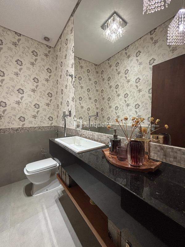 Casa em Condomínio à venda no Alphaville Piracicaba, 3 quartos, sendo 3 suítes, 4 vagas, no bairro Alphaville Piracicaba em Piracicaba - SP