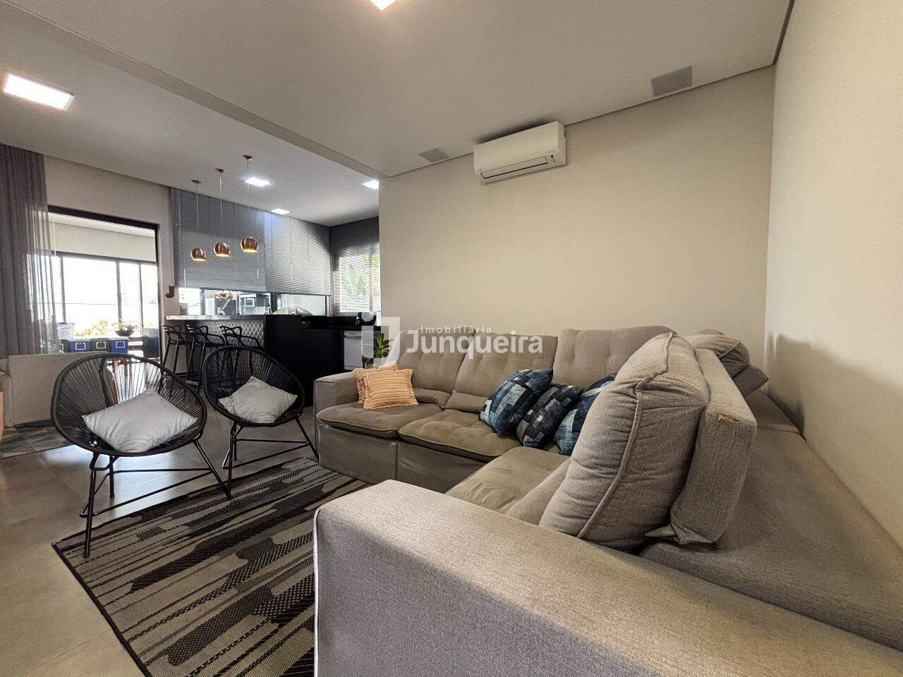 Casa em Condomínio à venda no Alphaville Piracicaba, 3 quartos, sendo 3 suítes, 4 vagas, no bairro Alphaville Piracicaba em Piracicaba - SP