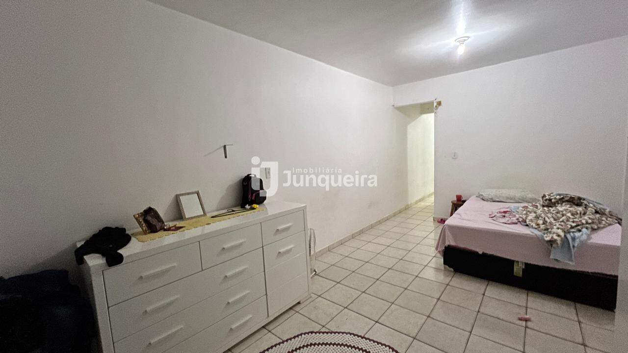 Kitnet à venda, 1 quarto, 1 vaga, no bairro Pompéia em Piracicaba - SP
