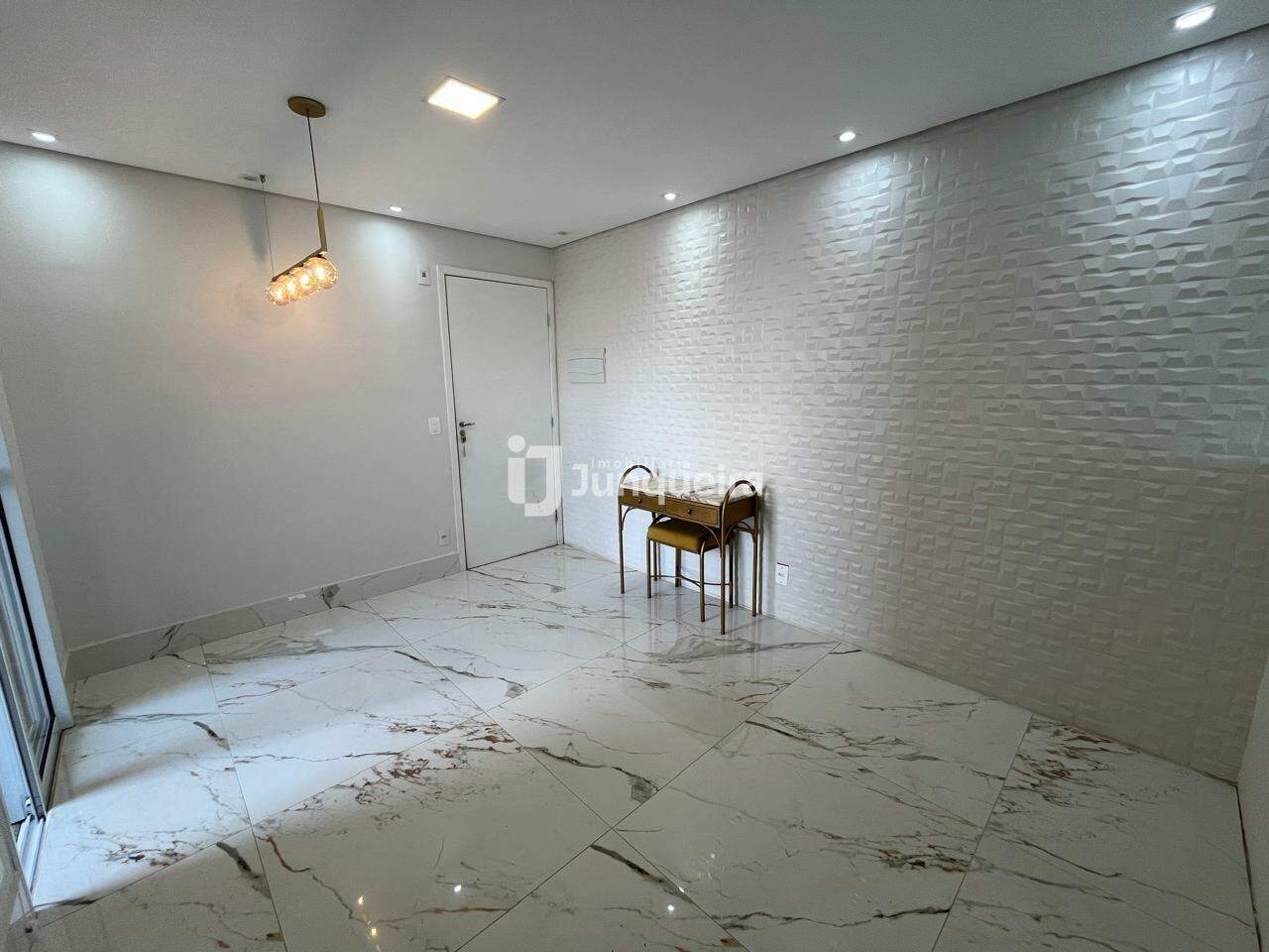 Apartamento para alugar no Residencial Top Life II Piracicaba, 2 quartos, 2 vagas, no bairro Jardim Abaeté em Piracicaba - SP
