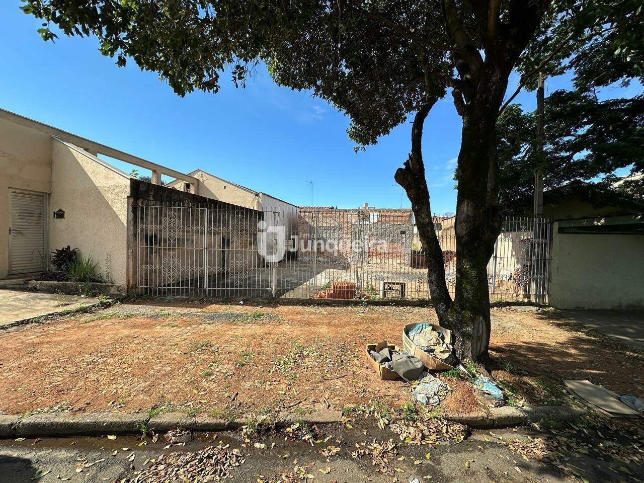 Casa à venda, 3 quartos, sendo 1 suíte, 6 vagas, no bairro Jardim São Luiz em Piracicaba - SP