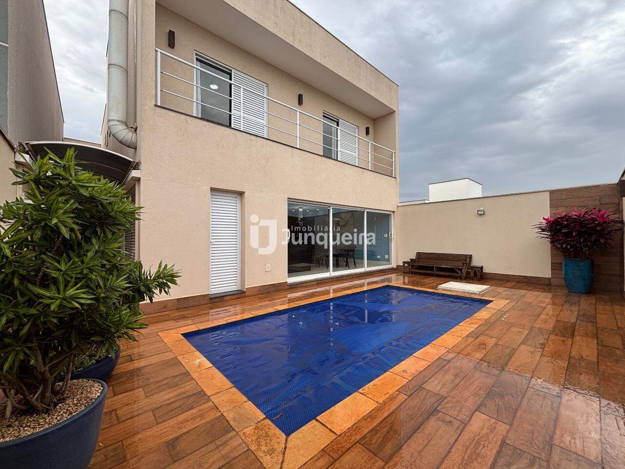 Casa em Condomínio à venda no Park Unimep Taquaral, 3 quartos, sendo 3 suítes, 4 vagas, no bairro Park Unimep Taquaral  em Piracicaba - SP