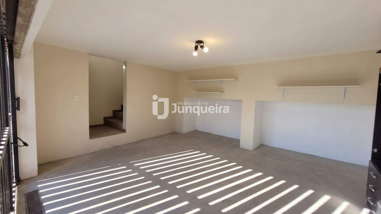 Casa à venda, 3 quartos, sendo 1 suíte, 2 vagas, no bairro Centro em Piracicaba - SP
