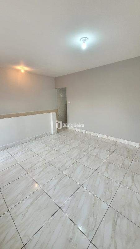 Casa para alugar, 2 quartos, 1 vaga, no bairro Jardim Ibirapuera em Piracicaba - SP