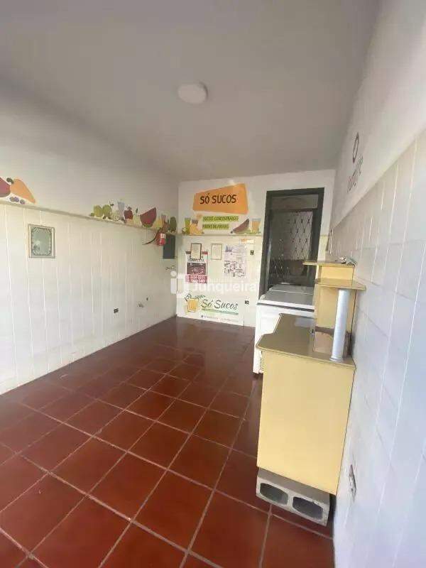 Casa Comercial para alugar, 3 quartos, sendo 1 suíte, 1 vaga, no bairro Centro em Piracicaba - SP