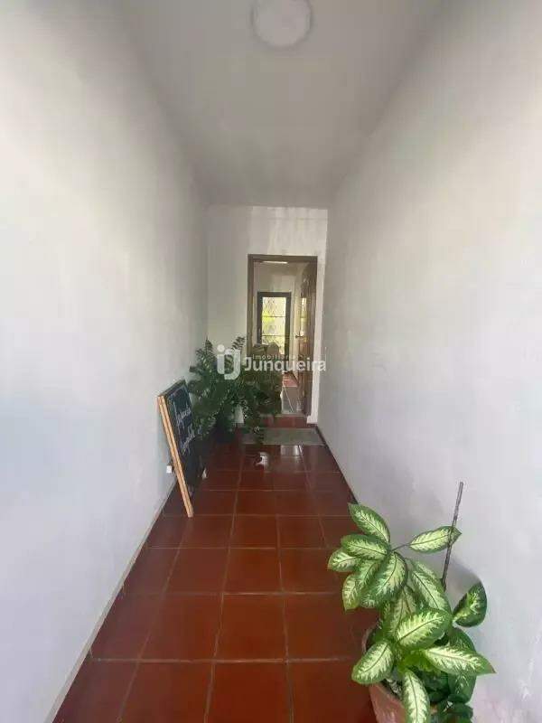 Casa Comercial para alugar, 3 quartos, sendo 1 suíte, 1 vaga, no bairro Centro em Piracicaba - SP