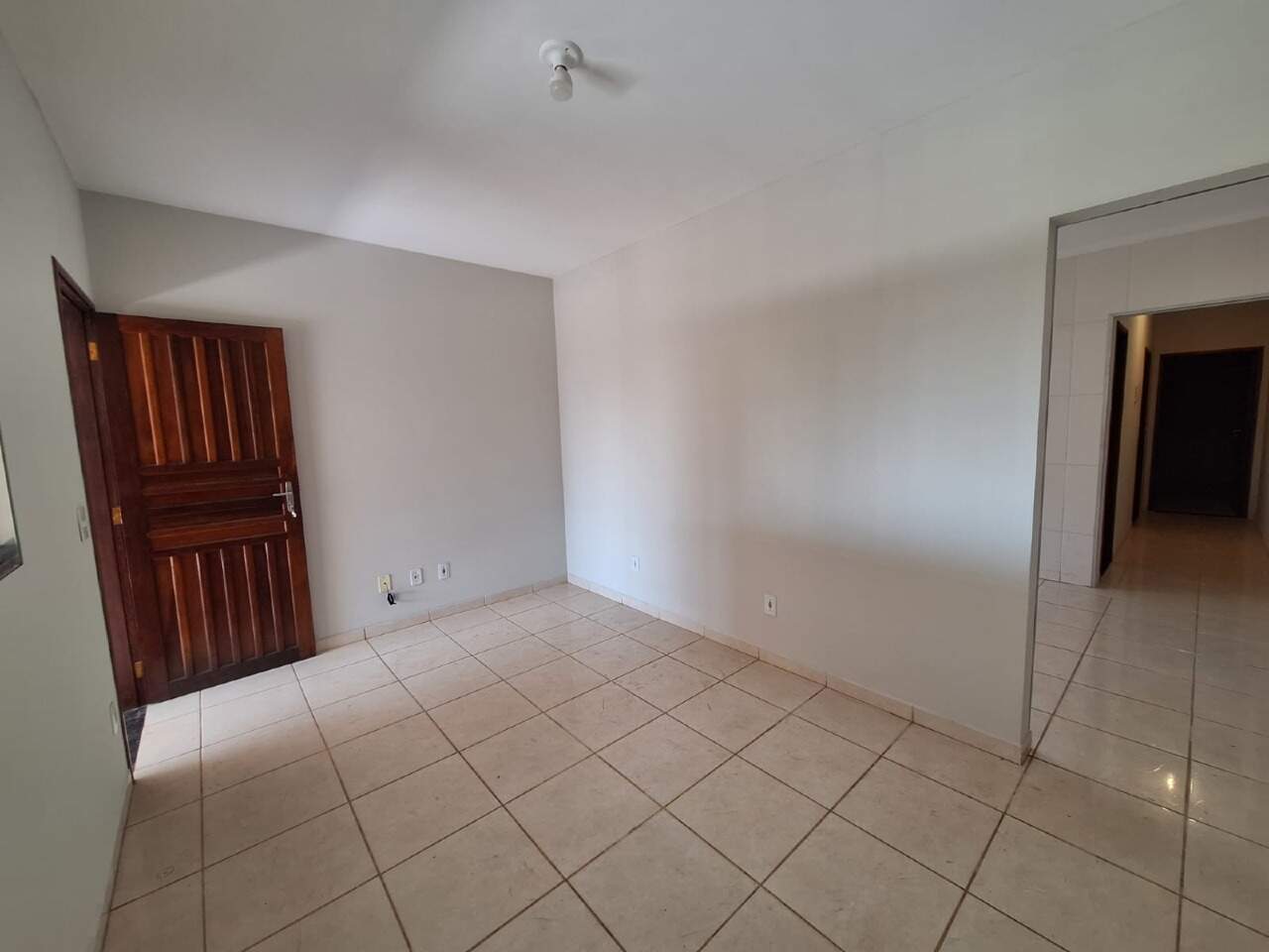 Casa para alugar, 2 quartos, 2 vagas, no bairro Residencial Dom Bosco em Rio das Pedras - SP