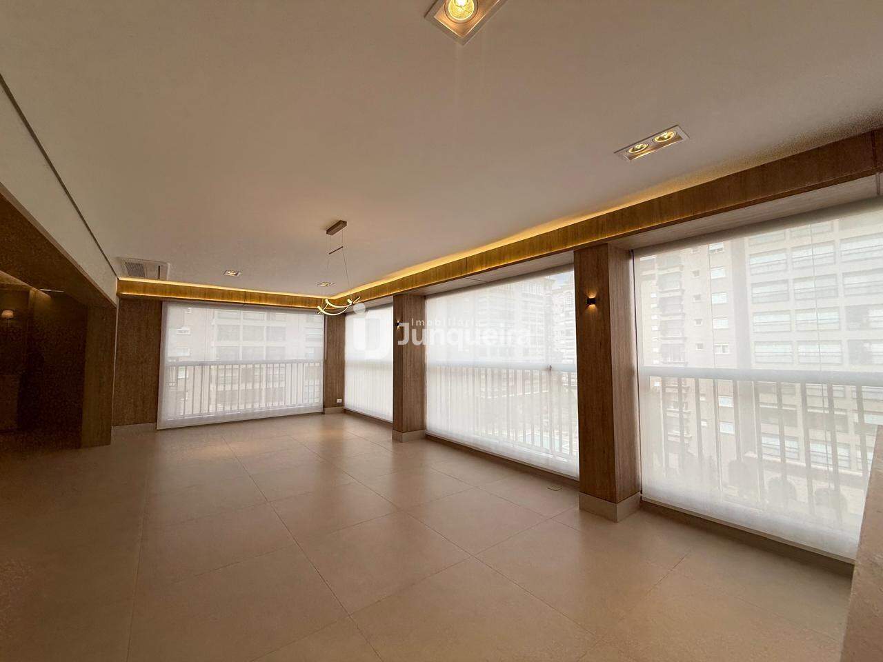 Apartamento à venda no Praças da França, 4 quartos, sendo 4 suítes, 4 vagas, no bairro Centro em Piracicaba - SP