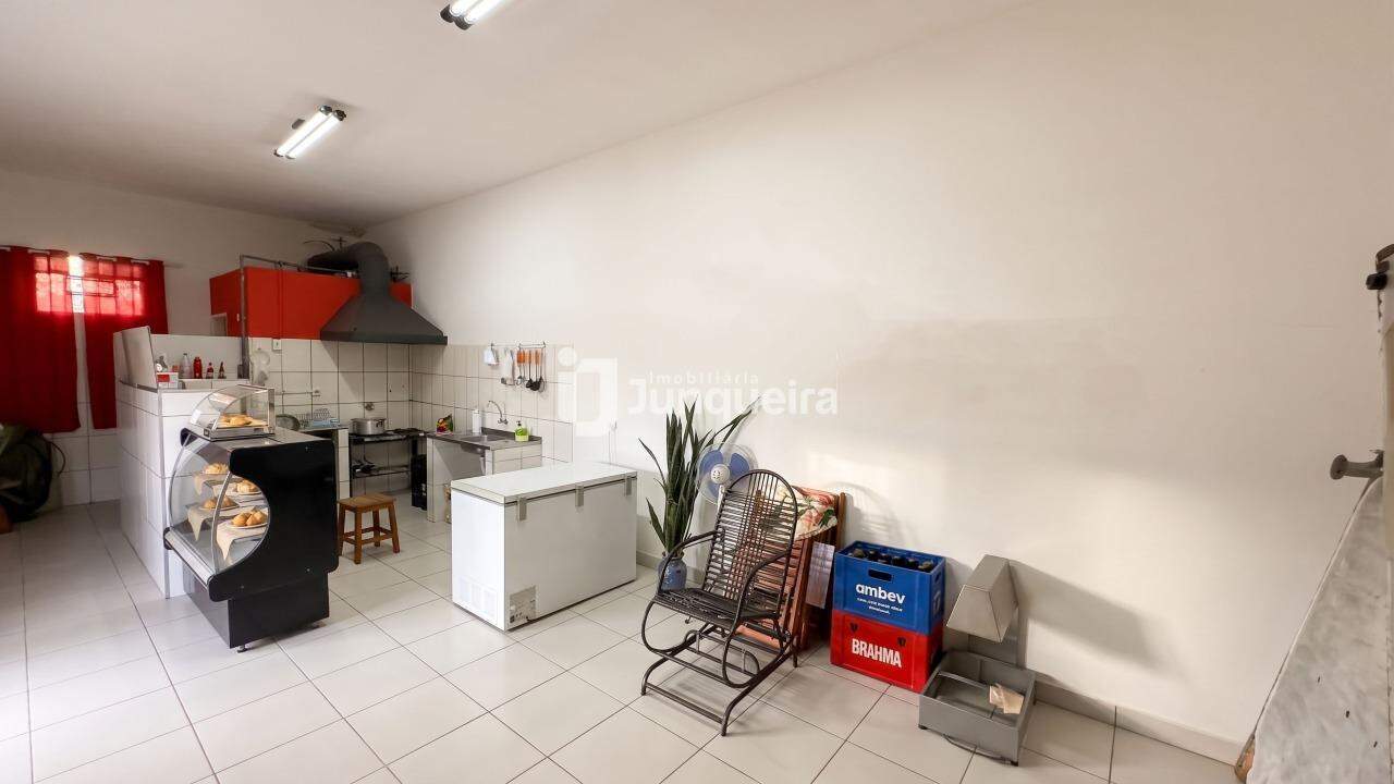 Salão para alugar, no bairro Santa Terezinha em Piracicaba - SP