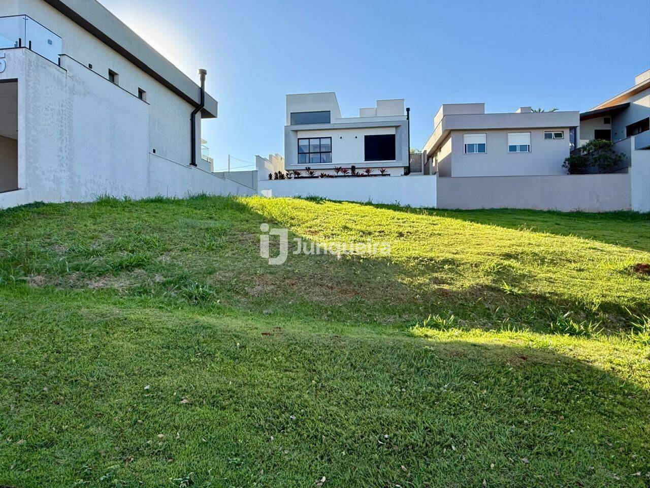 Terreno em Condomínio à venda no Villa D'Aquila, no bairro Villa D'áquila em Piracicaba - SP