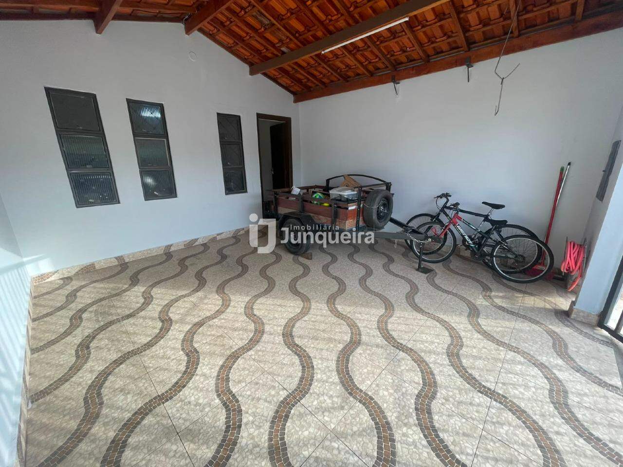 Casa à venda, 2 quartos, 1 vaga, no bairro Jardim Astúrias I em Piracicaba - SP